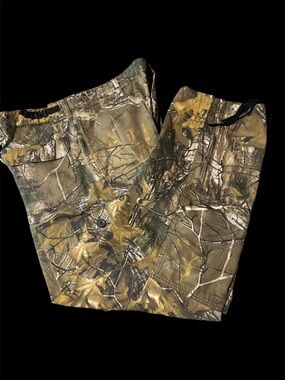 Walls Men's Realtree-Style Camo Cargo Shorts - Green & Brown